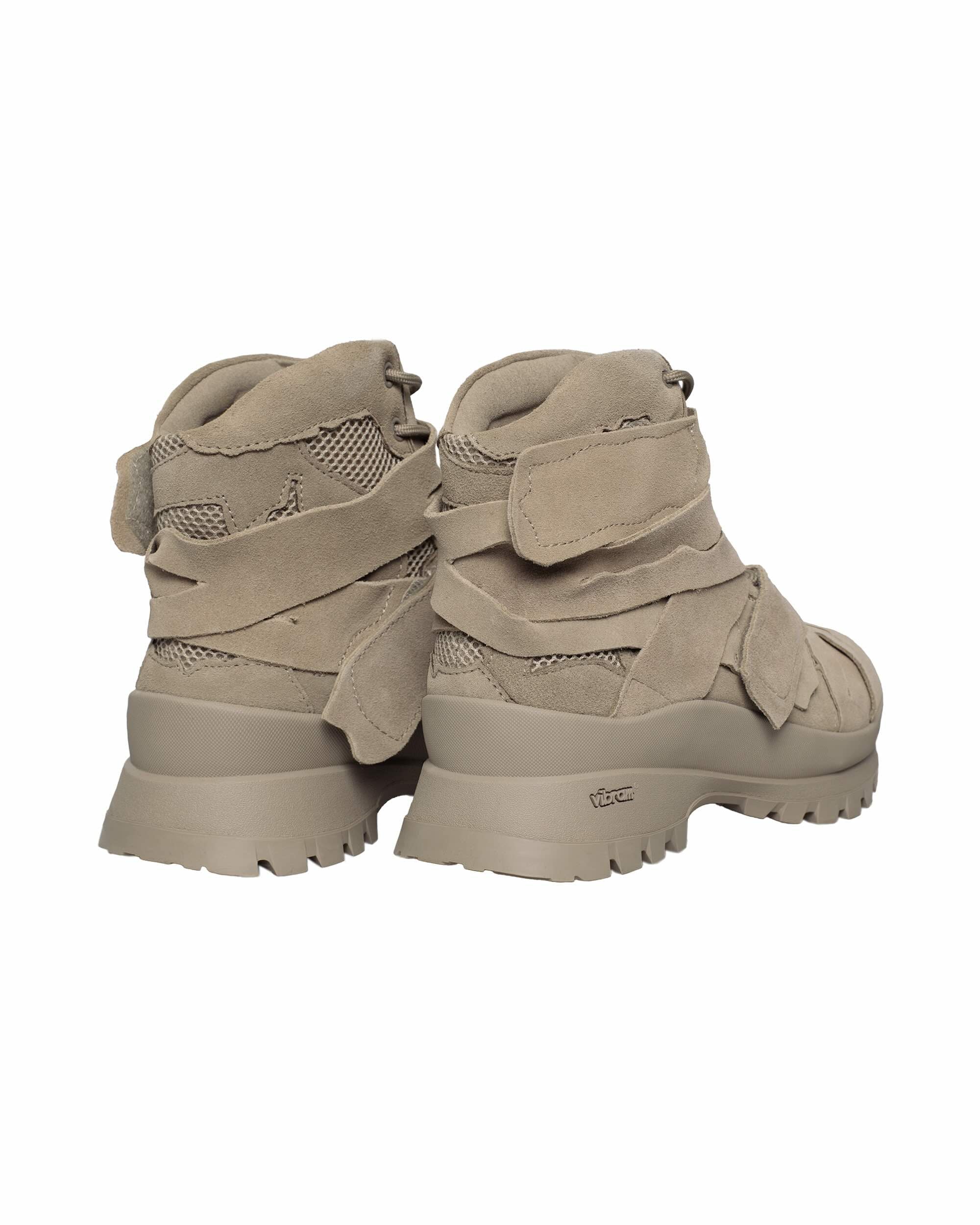 Beige Vibram® Desert Boots – Racer Worldwide
