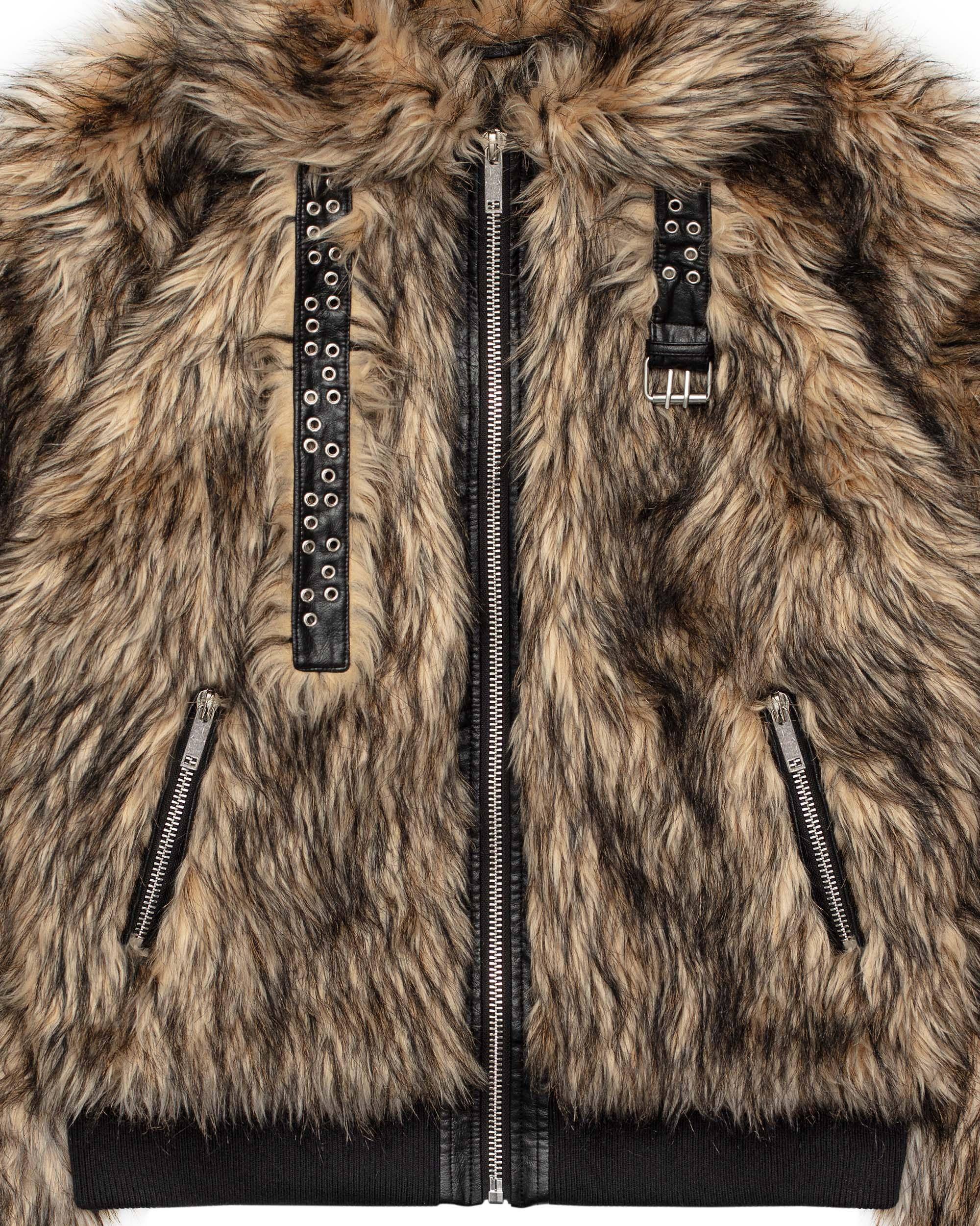 Fur Bomber – Racer Worldwide
